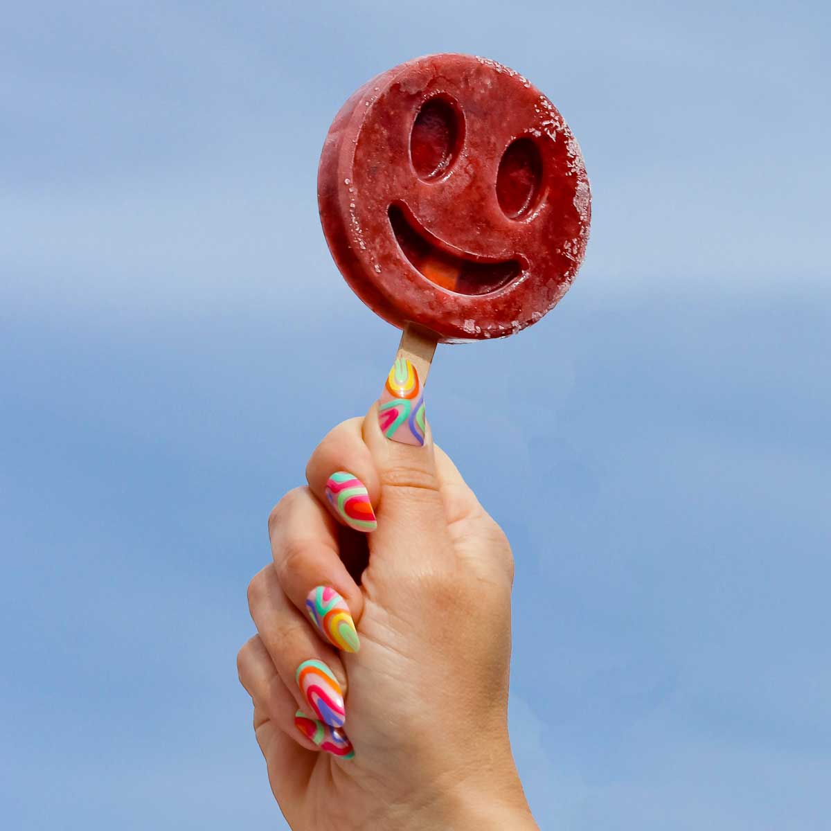 Strawberry Mint Pops | Light & Refreshing | Benni Pops